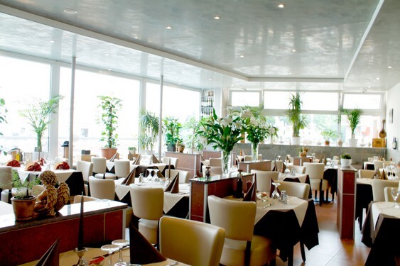 La Lucania Galerie (1).jpg